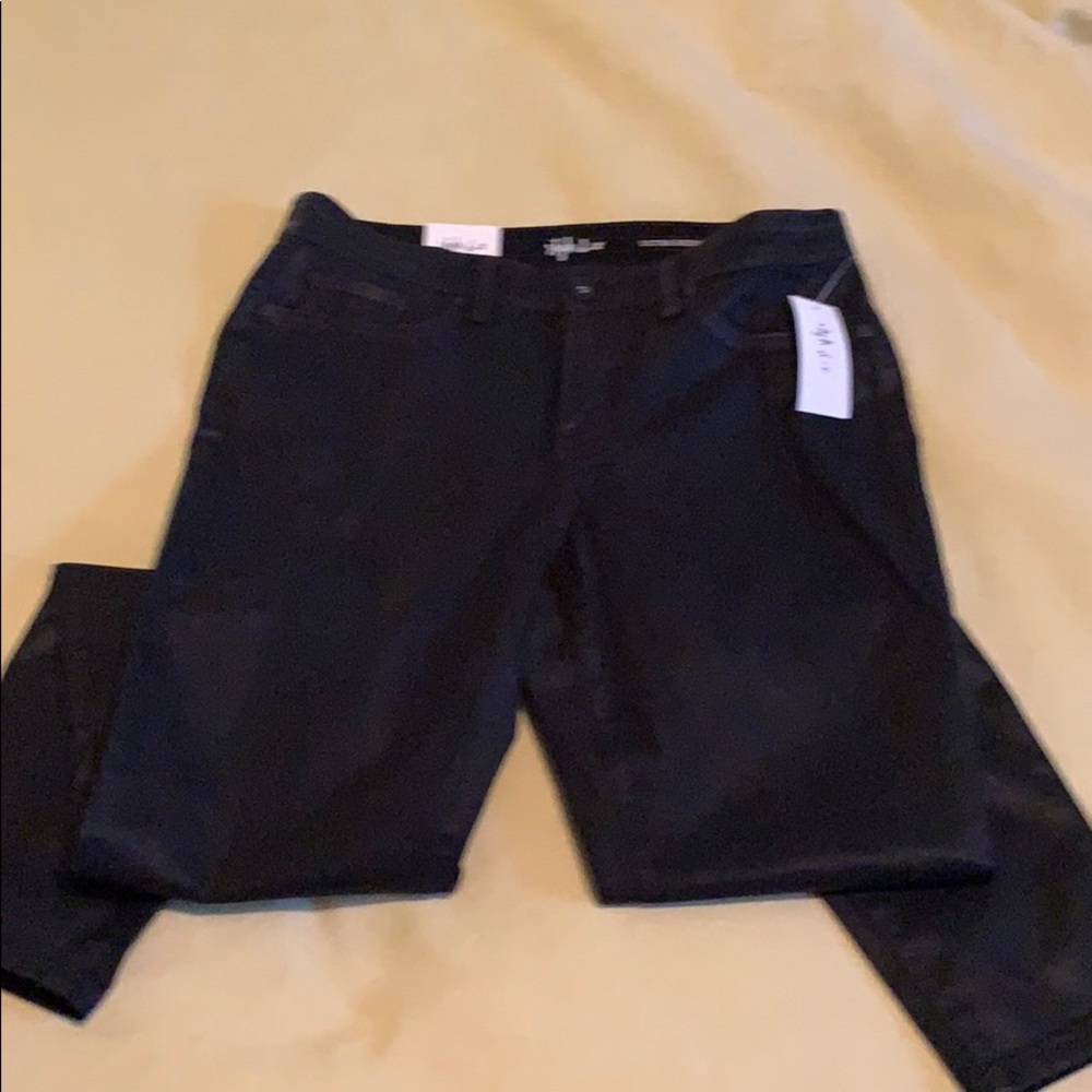NWT ultra skinny mid rise pants shiny black